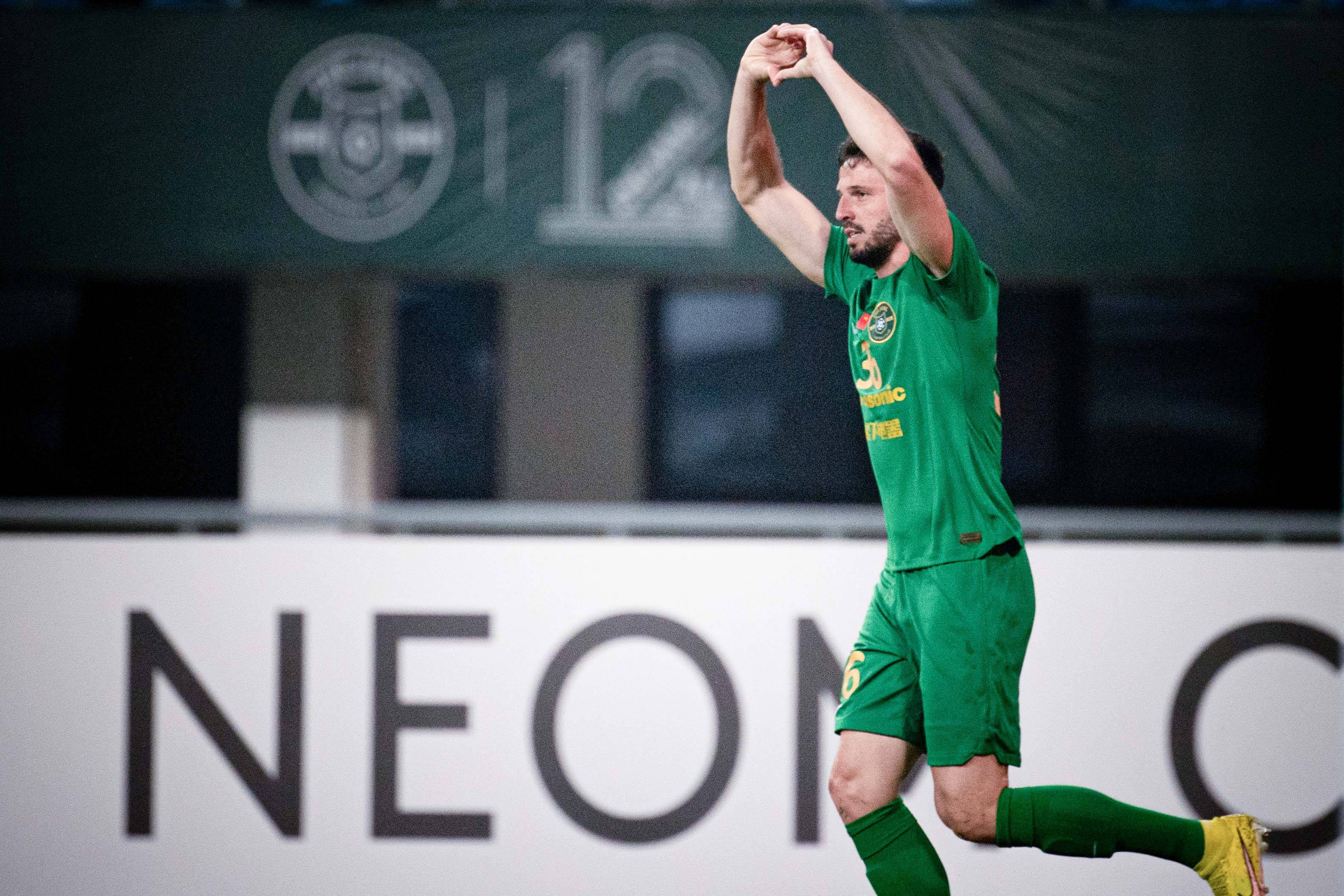 关于皇家马德里迎亚冠关键赛，转会期刷新队史纪录，赛场秩序良好，纪律约束更严格的信息