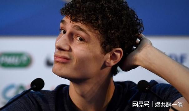 里程碑夜国际米兰更衣室发声；德甲冲刺阶段刷纪录；引发热议；细节决定成败的简单介绍